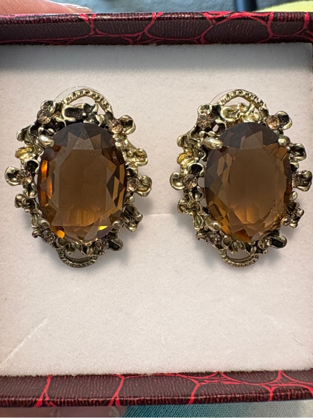 Vintage-Style Gold Tone Brown Gem Oval Clip Earrings